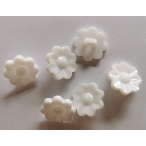 White flower buttons #6
