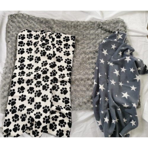 10 soft fleece pet blankets